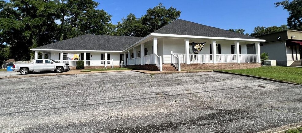 Primary Photo Of 712 Oak Circle Dr, Mobile Office For Lease