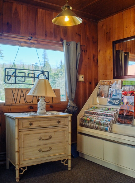 More Photos Of 3806 Vt Route 11, Londonderry Hotel For Sale