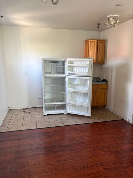 More Photos Of 5073 Huntington Dr N, Los Angeles Apartments For Sale