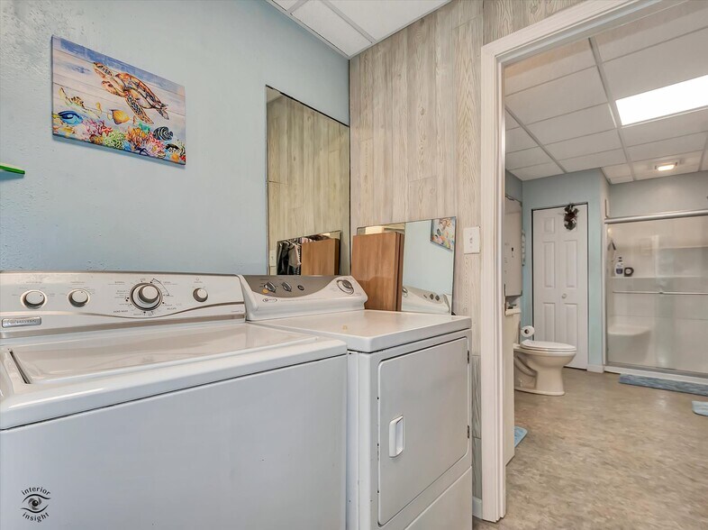 More Photos Of 2-4 E Front St, Newark Health Club For Sale