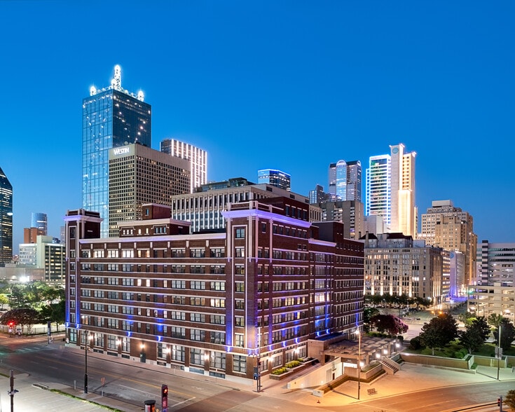 More Photos Of 900 Jackson St, Dallas Office For Lease