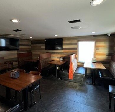 More Photos Of 8713 Gravois Rd, Saint Louis Restaurant For Lease