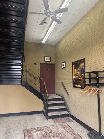 More Photos Of 321 Ramsdell Ave, Buffalo Warehouse For Lease