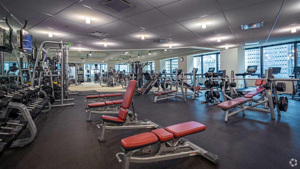 More Photos Of 1000 Louisiana St, Houston Office For Lease