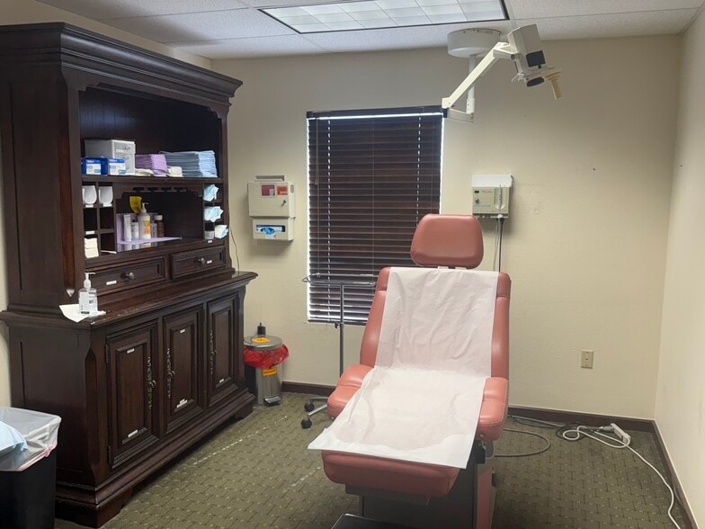 More Photos Of 2644 NW 63rd St, Oklahoma City Bank For Sale