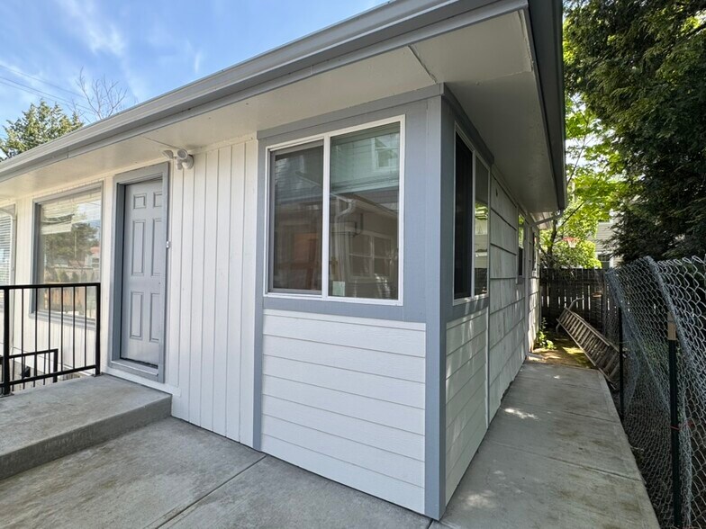 More Photos Of 3823-3841 SE 52nd Ave, Portland Apartments For Sale