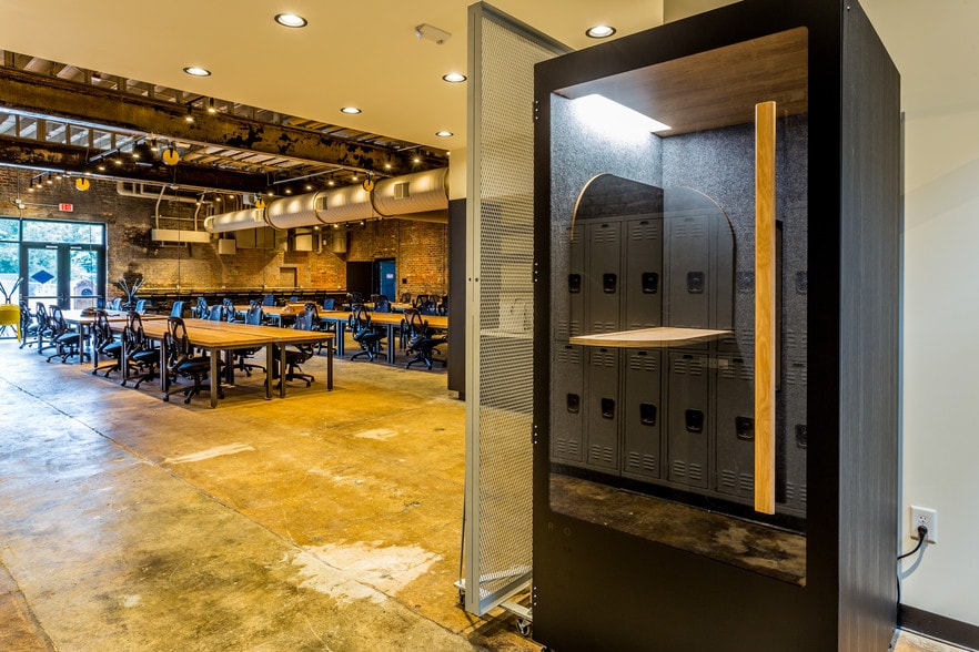 More Photos Of 500 E Davie St, Raleigh Restaurant For Lease