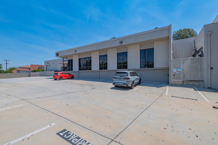 More Photos Of 1166 W Garvey Ave, Monterey Park Flex For Sale