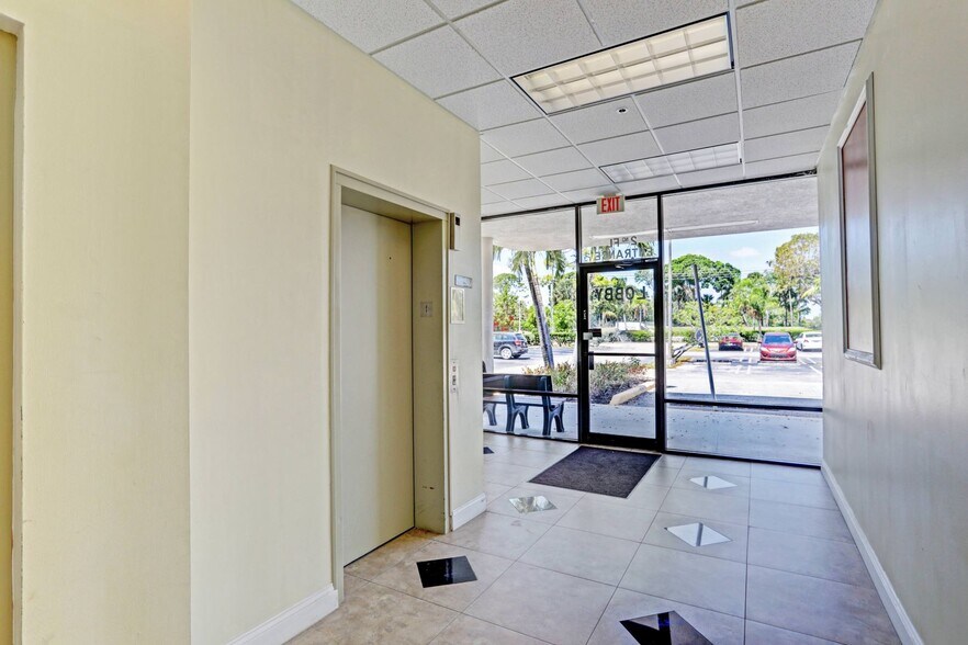 More Photos Of 11440 Okeechobee Blvd, Royal Palm Beach Medical For Lease