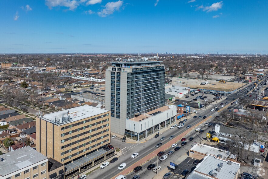 More Photos Of 7234 W North Ave, Elmwood Park Office Residential For Sale