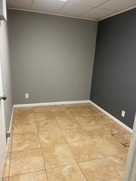 More Photos Of 2331 N State Road 7, Lauderhill Office For Sale