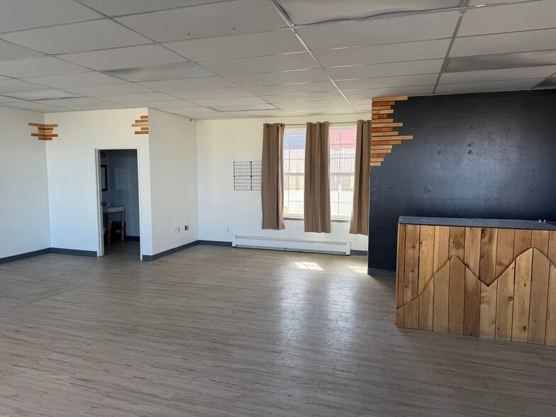 More Photos Of 10767 Kenai Spur Hwy, Kenai Freestanding For Lease