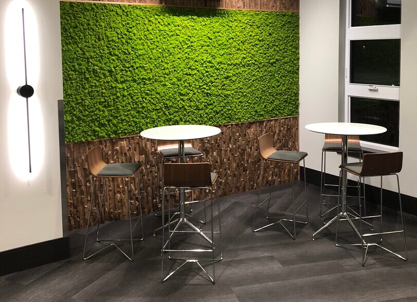 More Photos Of 10255 Commerce Dr, Carmel Coworking Space