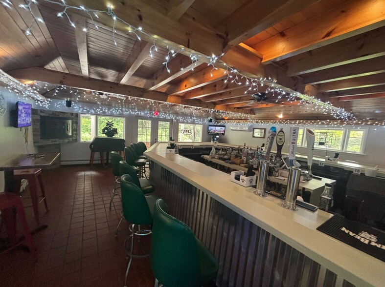 More Photos Of 1597 Hillside Rd, Shavertown General Retail For Sale