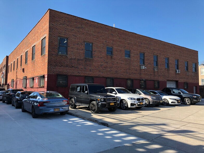 More Photos Of 250 Avenue W, Brooklyn Warehouse For Sale