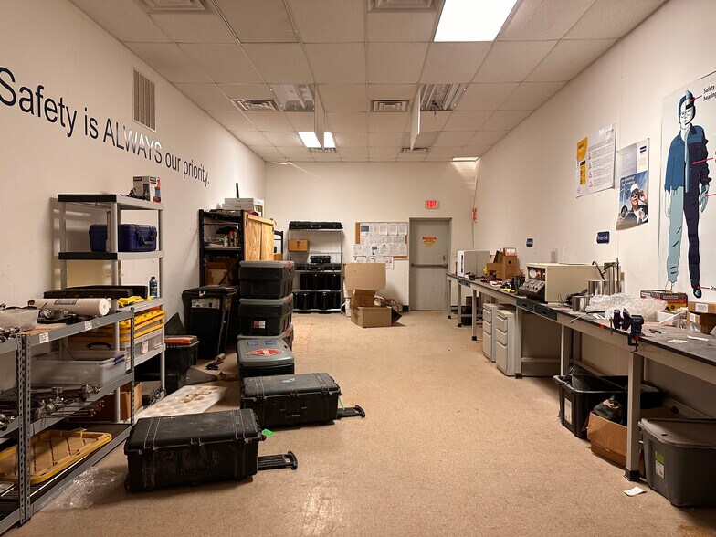 More Photos Of 5718 N County Road 1287, Midland Warehouse For Lease