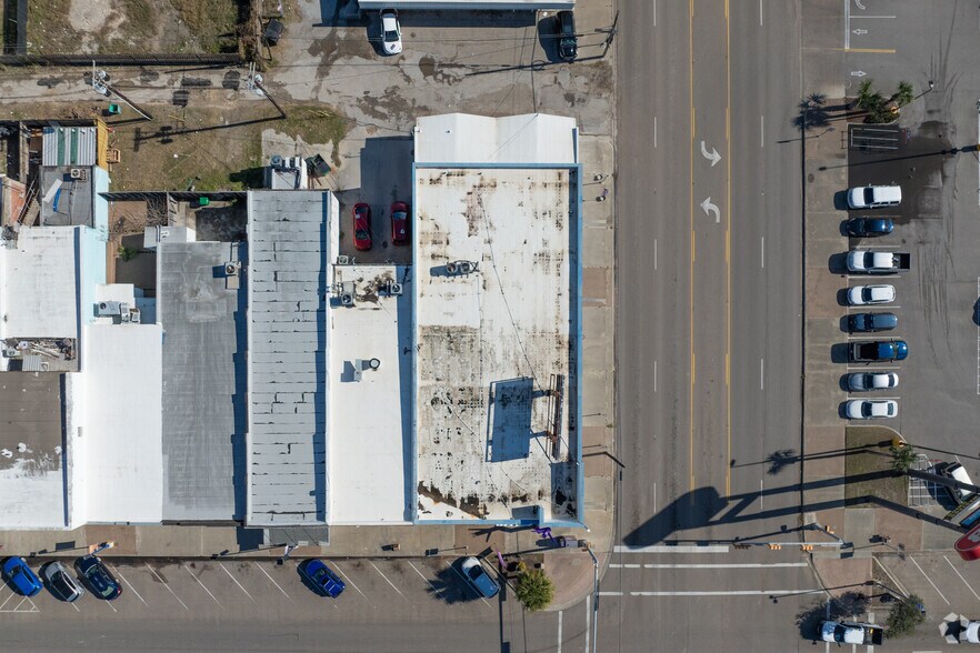 More Photos Of 361 S Commercial St, Aransas Pass Freestanding For Lease
