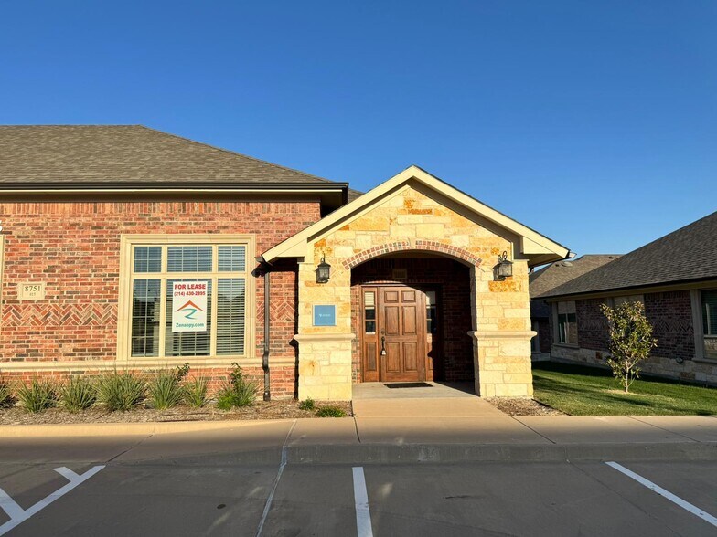 More Photos Of 8751 Collin McKinney Pky, McKinney Office Residential For Lease