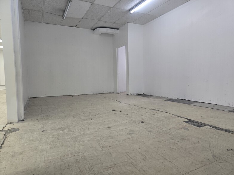 More Photos Of 224 E 2nd St, Calexico Storefront For Lease