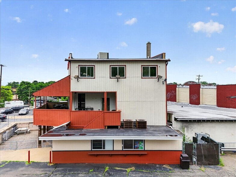 More Photos Of 650-654 S Main St, Wilkes-Barre Bar For Sale