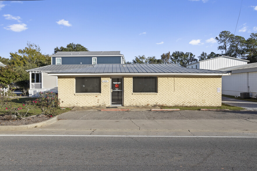 Primary Photo Of 2207 Government St, Ocean Springs Office For Sale