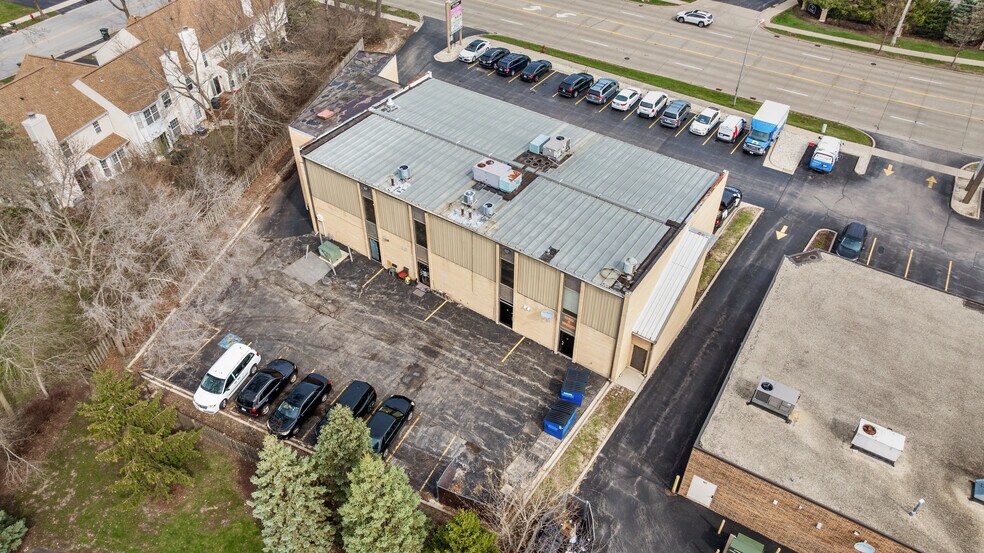 More Photos Of 473 W Northwest Hwy, Palatine Office For Sale