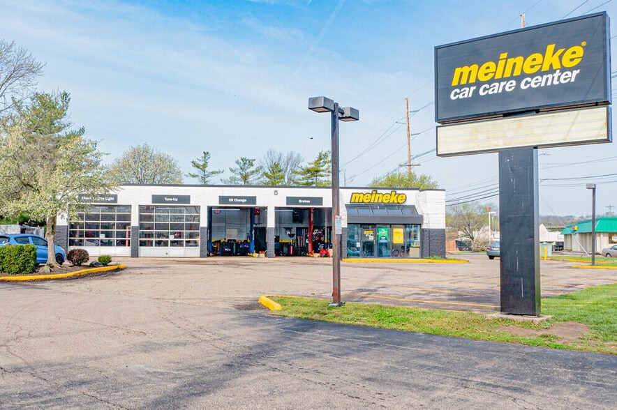 More Photos Of 1315 Main St, Hamilton Freestanding For Sale