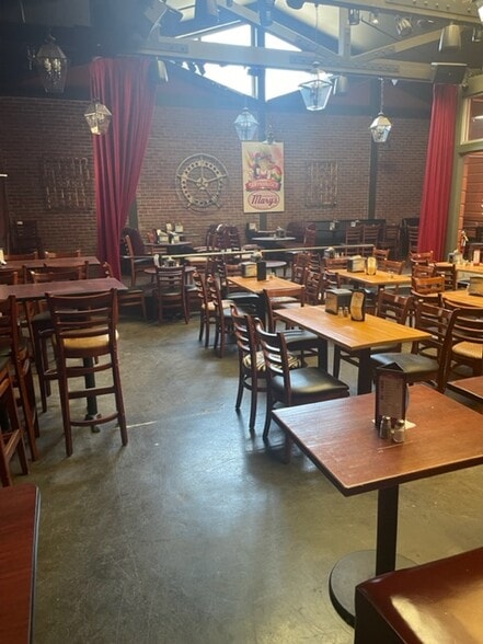 More Photos Of 531 Castro St, San Francisco Storefront Retail Residential For Lease