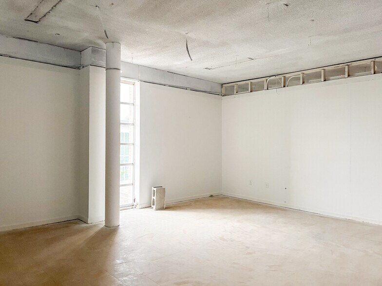 More Photos Of 5353 Florida Blvd, Baton Rouge Medical For Sale