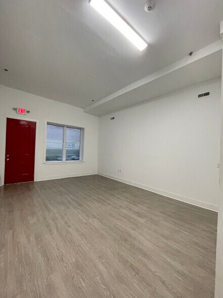 More Photos Of 6104 Market St, Philadelphia Storefront Retail Residential For Sale