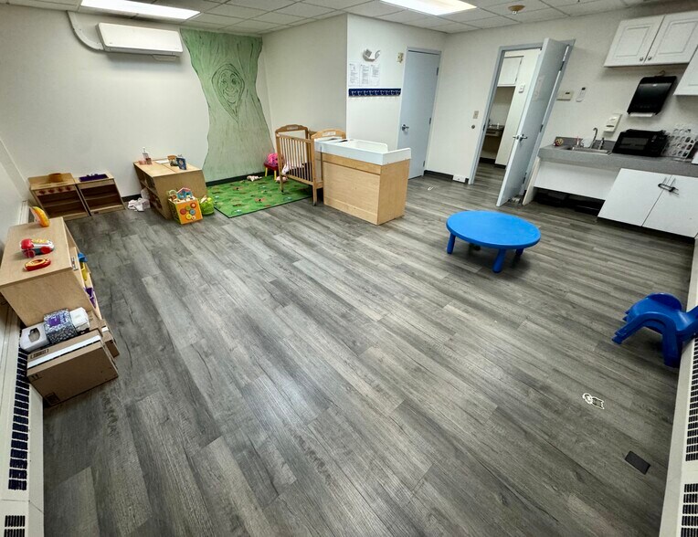 More Photos Of 68 Danbury Rd, New Milford Religious Facility For Lease