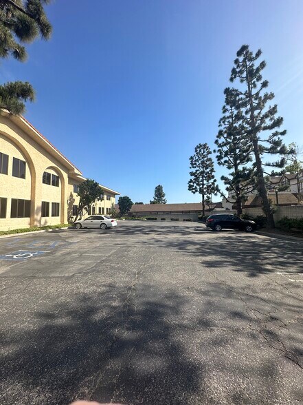More Photos Of 5450 Ralston St, Ventura Office For Lease