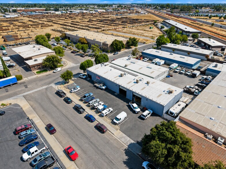 More Photos Of 4567 N Bendel Ave, Fresno Service For Lease
