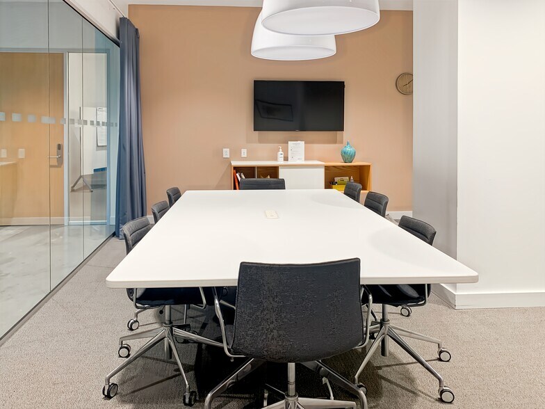 More Photos Of 3401 Mallory Ln, Franklin Coworking Space