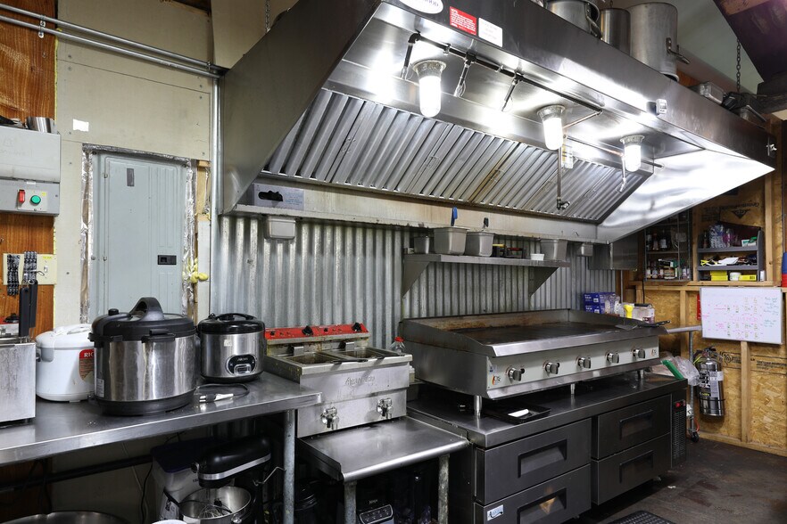 More Photos Of 16454 Appalachian Hwy, Thomas Restaurant For Sale