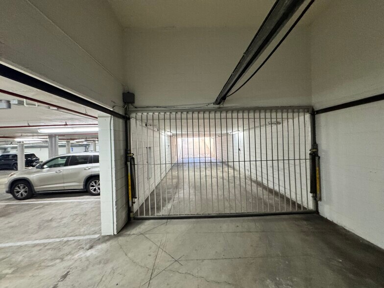 More Photos Of 1940 Garnet Ave, San Diego Medical For Sale