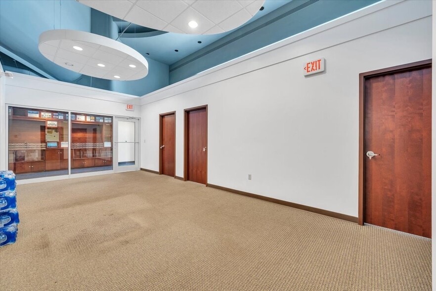 More Photos Of 210 S Jefferson St, Roanoke Loft Creative Space For Sale