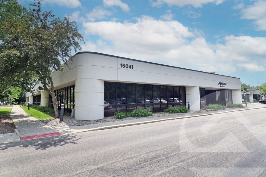 Primary Photo Of 15041 S Commerce Dr, Dearborn Research And Development For Lease