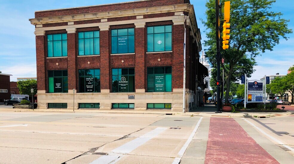 More Photos Of 620 Broad St, Saint Joseph Office For Lease