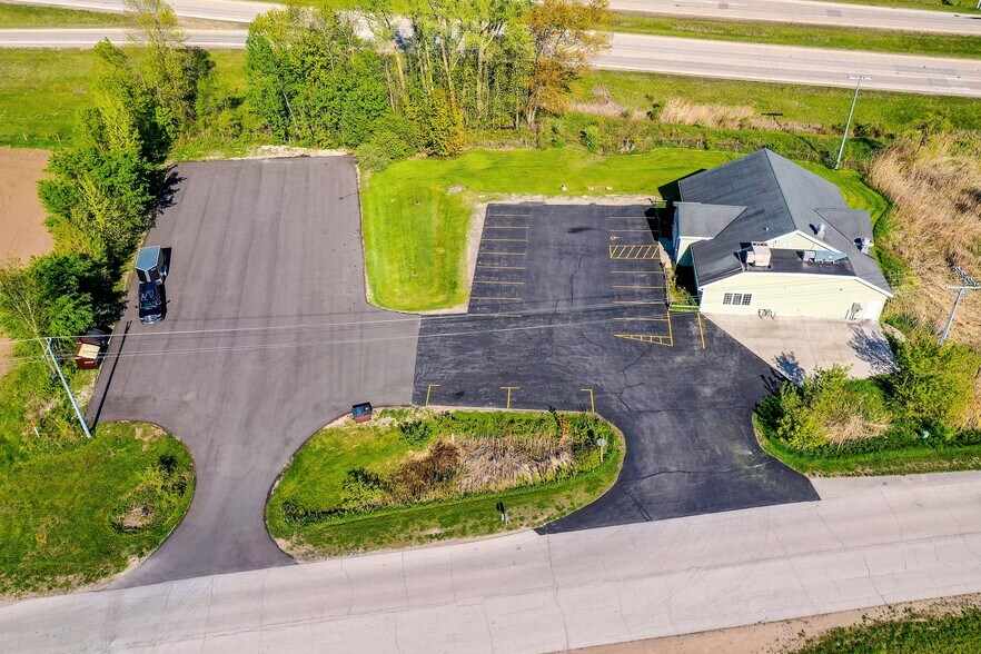 More Photos Of 5774 Duame Rd, Stiles Restaurant For Sale