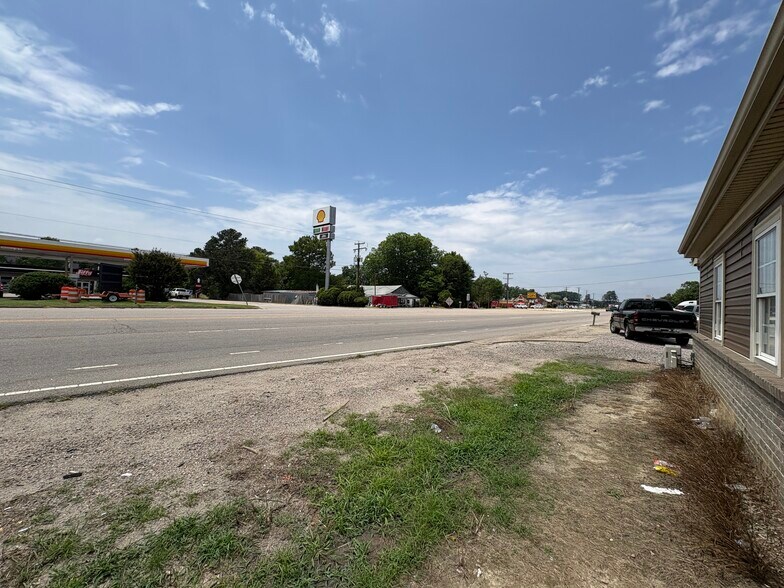 More Photos Of 4700 County Dr, Disputanta General Retail For Sale