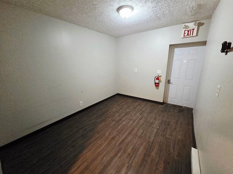 More Photos Of 1302 Broadway, Lorain Storefront Retail Residential For Sale