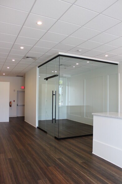 More Photos Of 1548 N US Highway 1, Jupiter Freestanding For Lease
