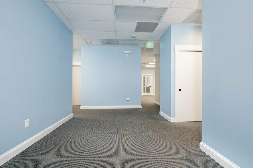 More Photos Of 3179 Braverton St, Edgewater Medical For Lease