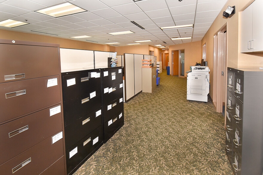 More Photos Of 755 Winding Brook Dr, Glastonbury Office For Sale