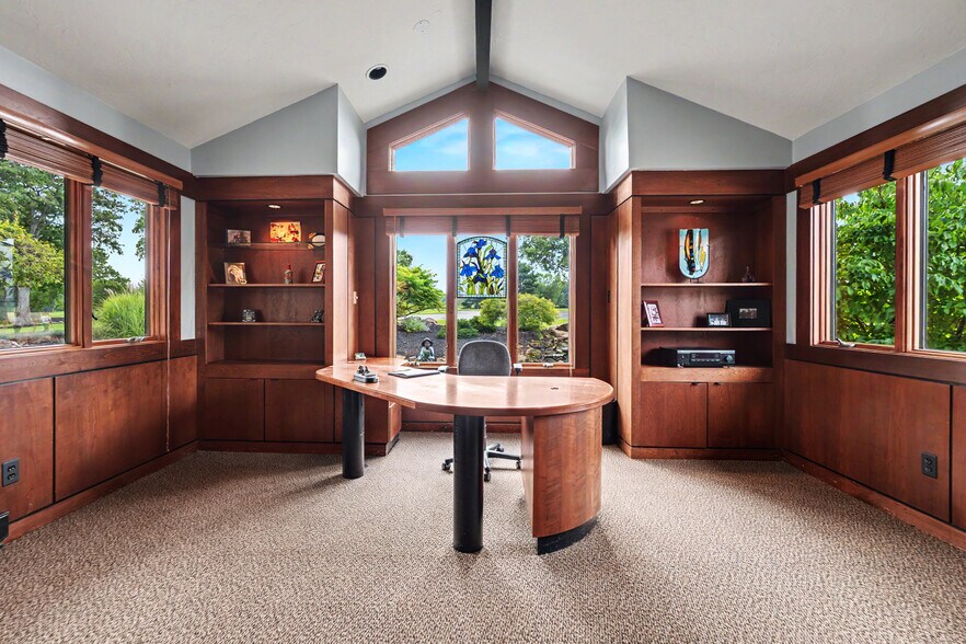 More Photos Of 7291 Stone Rd, Medina Office For Sale