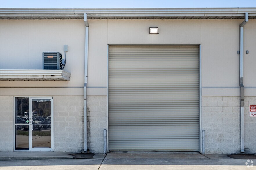 More Photos Of 22955 Tomball Pky, Tomball Unknown For Lease