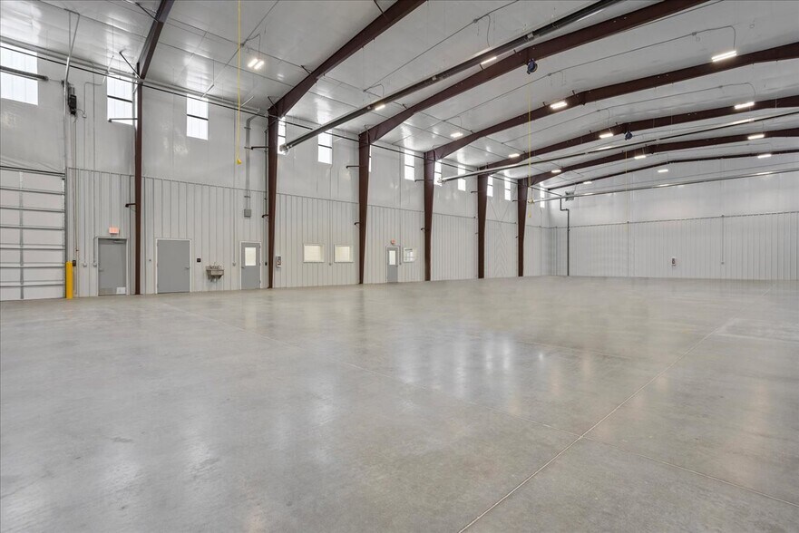 More Photos Of Mckinney Drive, Cheyenne Manufacturing For Lease