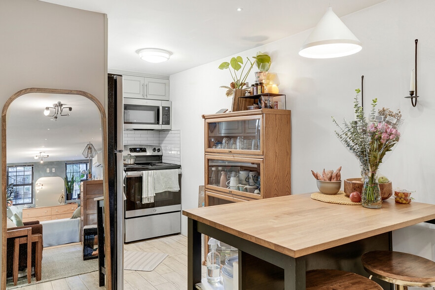 More Photos Of 119 33rd St, Brooklyn Apartments For Sale