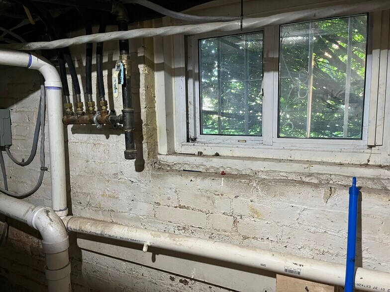More Photos Of 5 Barney Cir SE, Washington Medical For Lease